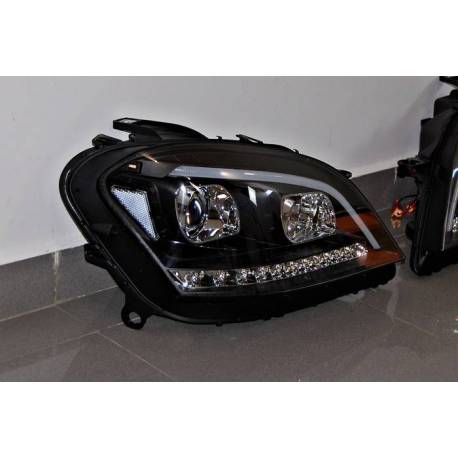 Faros Delanteros Luz De Dia Mercedes W164 05-08 Intermitente Secuencial Led Black