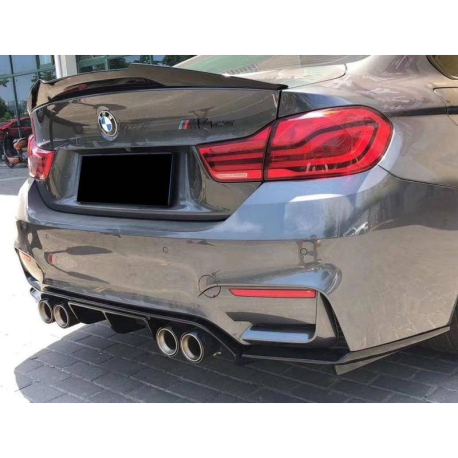 Kit De Carrocería BMW F80 Brillante Negro Look CS